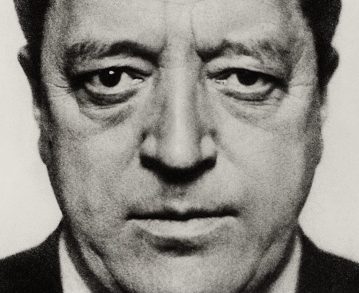 Portrait en noir et blanc de Ludwig Mies van der Rohe